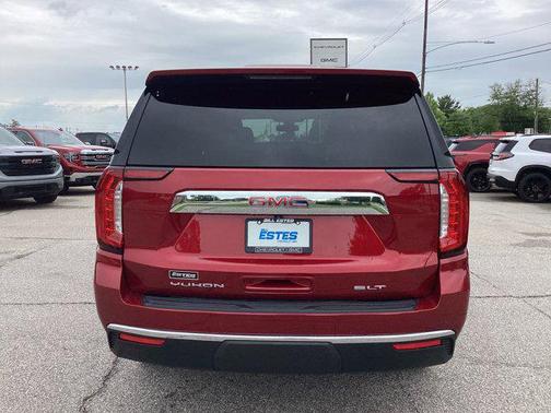 2022 GMC Yukon SLT