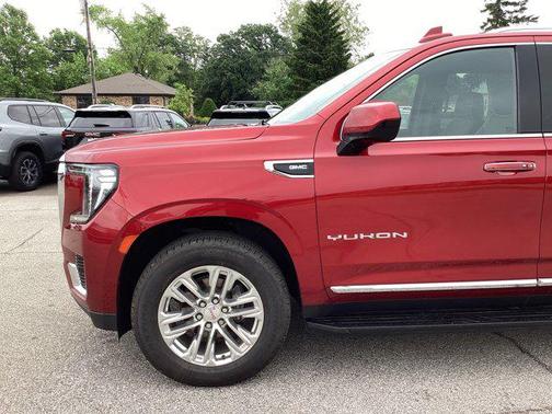 2022 GMC Yukon SLT
