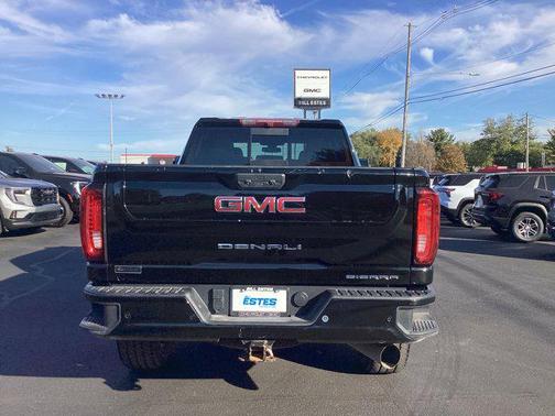 2023 GMC Sierra 2500 Denali