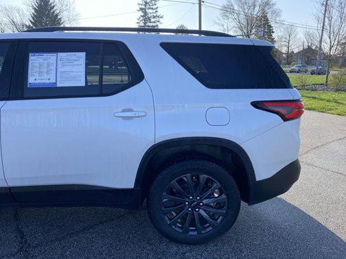 2023 Chevrolet Traverse RS