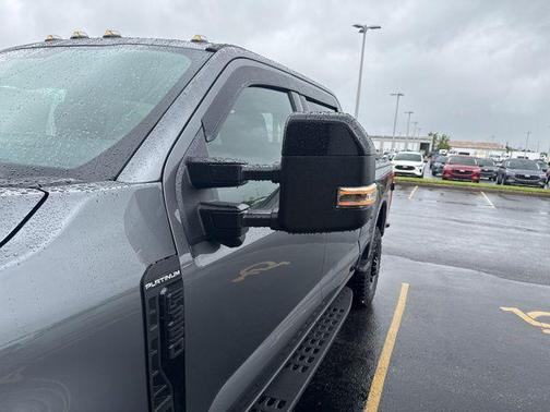 2025 Ford F-350 Platinum