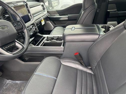 2025 Ford F-350 Platinum