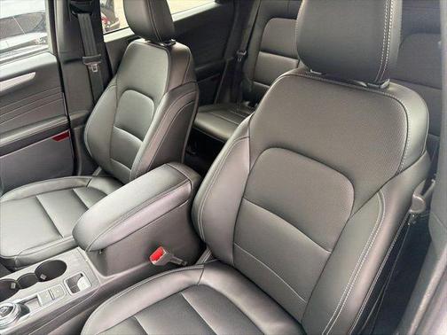 2026 Ford Escape Platinum