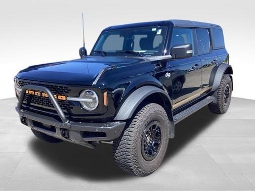 Shadow Black 2022 Ford Bronco Wildtrak