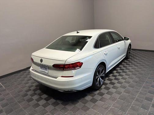 2020 Volkswagen Passat 2.0T SEL