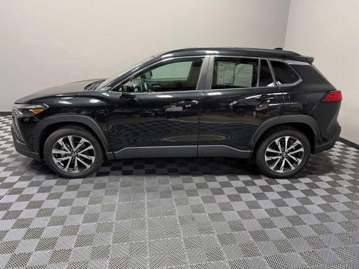 2024 Toyota Corolla Cross XLE