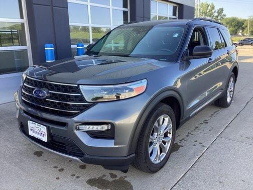 Carbonized Gray Metallic 2023 Ford Explorer XLT
