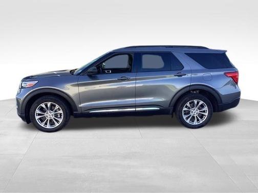 Carbonized Gray Metallic 2023 Ford Explorer XLT