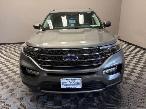 Gray Metallic 2023 Ford Explorer XLT