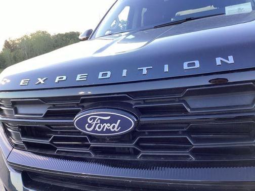 Blue Metallic 2025 Ford Expedition Active
