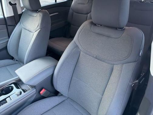 White Metallic 2026 Ford Explorer Active