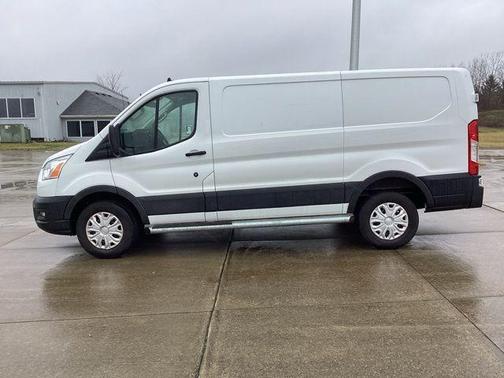 2022 Ford Transit-250 Base