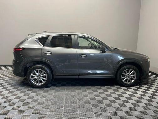2022 Mazda CX-5 2.5 S Preferred Package