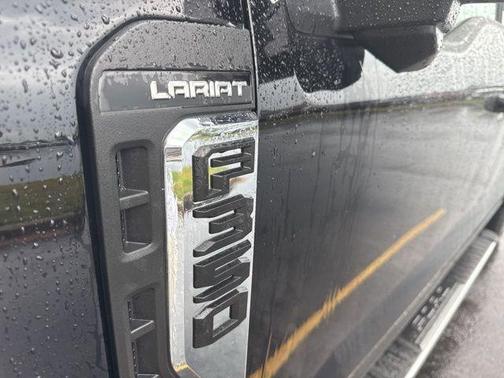 2026 Ford F-350 Lariat Super Duty