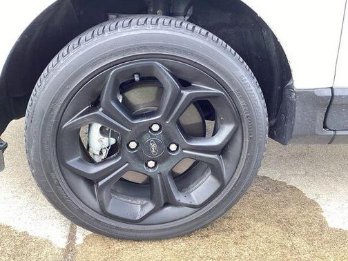 Diamond White 2022 Ford EcoSport SES