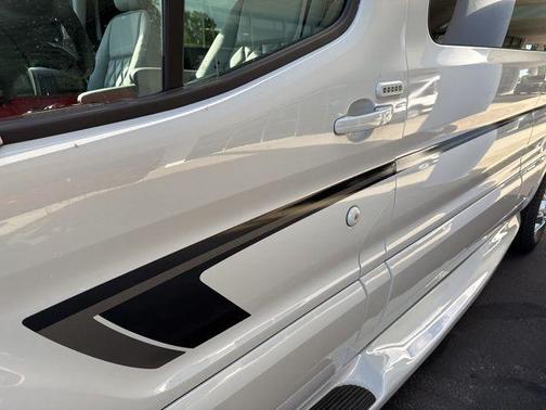 2025 Ford Transit-250 148 WB Medium Roof Cargo