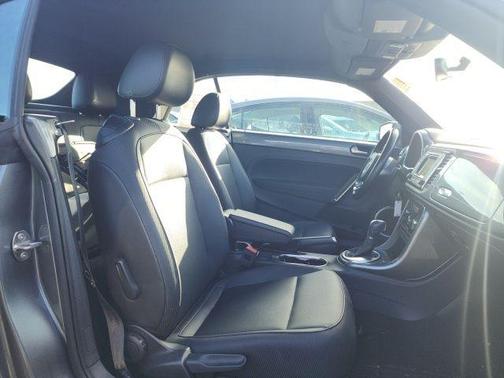 2018 Volkswagen Beetle 2.0T S