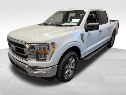 Space White Metallic 2021 Ford F-150 XLT