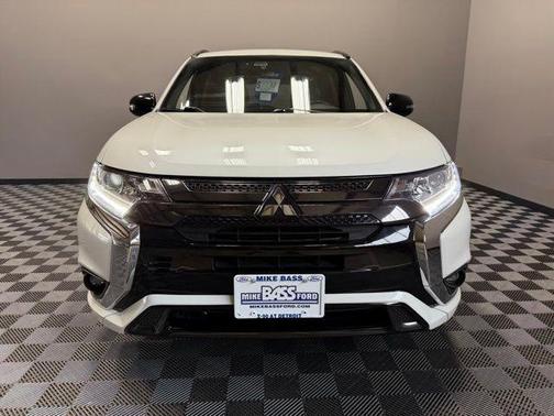 2021 Mitsubishi Outlander PHEV LE