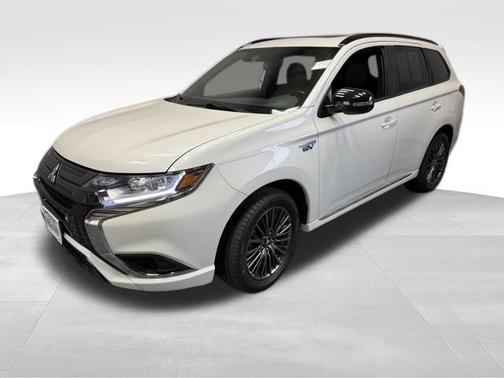 2021 Mitsubishi Outlander PHEV LE