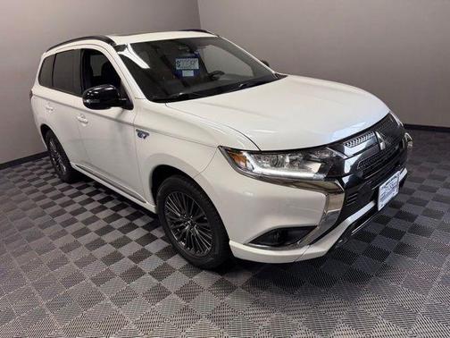 2021 Mitsubishi Outlander PHEV LE