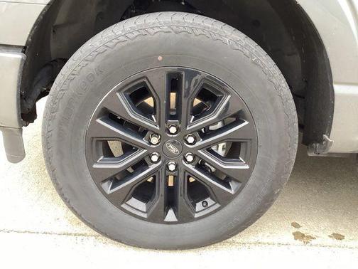 Carbonized Gray Metallic 2024 Ford F-150 Lariat