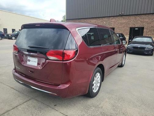 2020 Chrysler Pacifica Touring