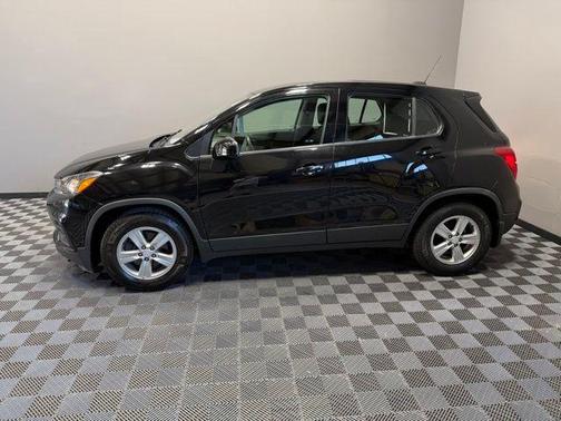 Black Metallic 2019 Chevrolet Trax LS