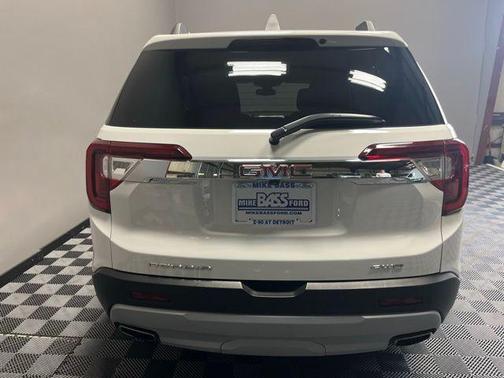 2022 GMC Acadia SLT