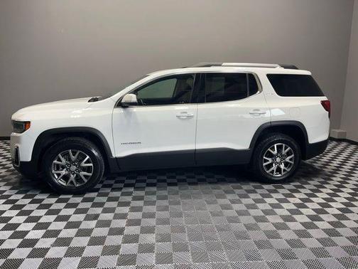 2022 GMC Acadia SLT