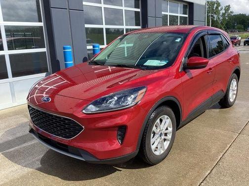 Rapid Red Metallic Tinted Clearcoat 2020 Ford Escape SE