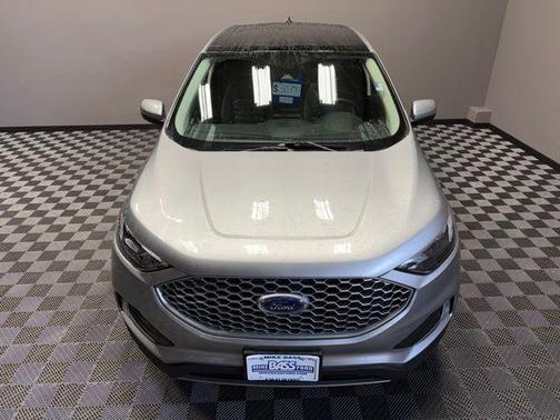 Iconic Silver Metallic 2024 Ford Edge SEL