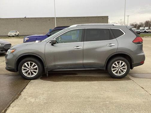 2017 Nissan Rogue SV