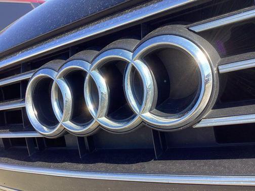 Brilliant Black 2019 Audi A6 55 Premium