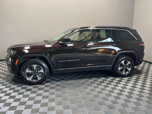 2022 Jeep Grand Cherokee 4xe Base