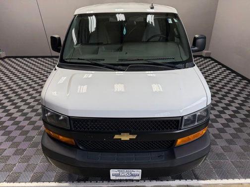 2022 Chevrolet Express 3500 LS
