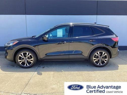 Black Metallic 2022 Ford Escape SE