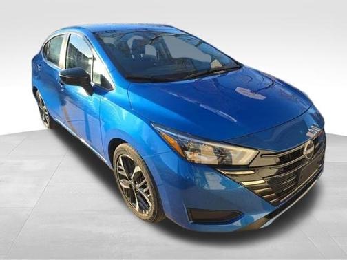 2024 Nissan Versa 1.6 SR