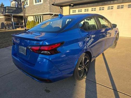 2024 Nissan Versa 1.6 SR