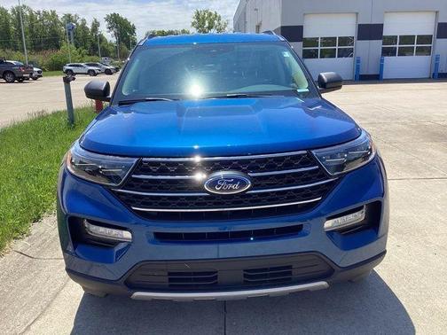 Atlas Blue Metallic 2022 Ford Explorer XLT