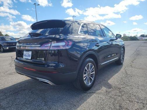 2022 Lincoln Nautilus Reserve