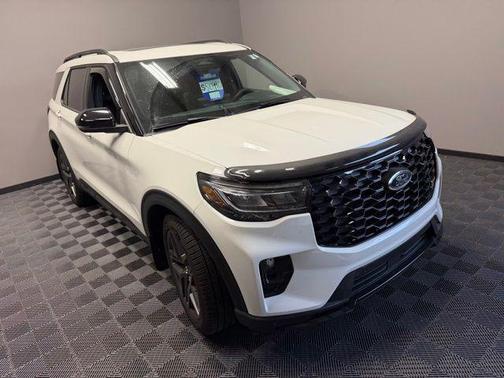Star White 2025 Ford Explorer ST