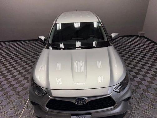 2023 Toyota Highlander Hybrid LE