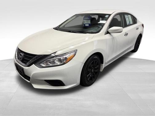 Glacier White 2018 Nissan Altima 2.5 S