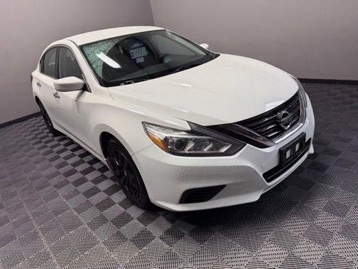 Glacier White 2018 Nissan Altima 2.5 S