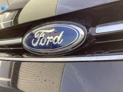 2014 Ford C-Max Hybrid SE