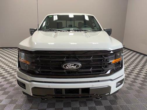 Avalanche 2026 Ford F-150 XLT