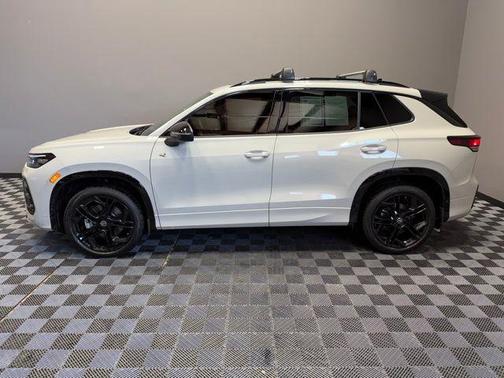 2025 Volkswagen Tiguan 2.0T SE R-Line Black