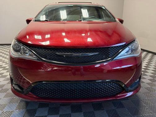 2020 Chrysler Pacifica Launch Edition