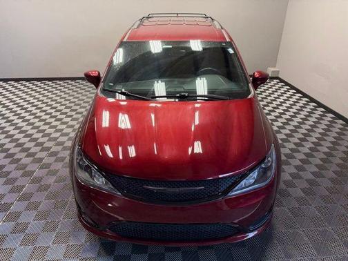 2020 Chrysler Pacifica Launch Edition